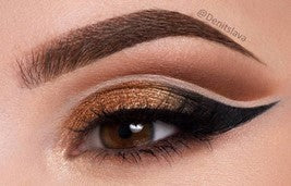 
                How to choose the eyeshadow that highlights the color of your eyes!
              